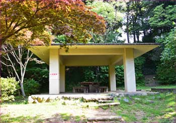 源氏山公園の東屋