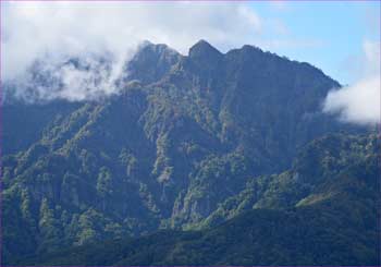 戸隠山