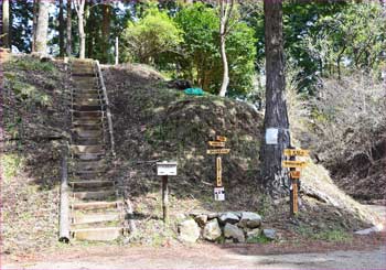 尺里峠