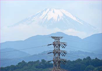 富士と鉄塔