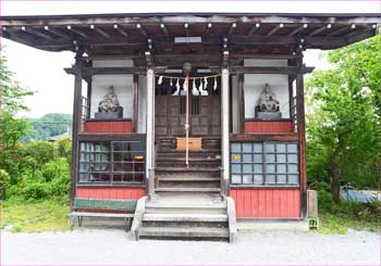 御嶽神社拝殿