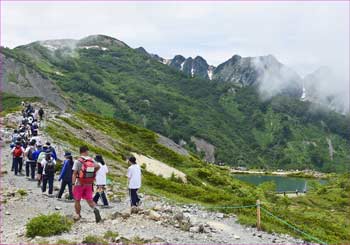 学校登山