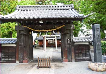 松本神社山門