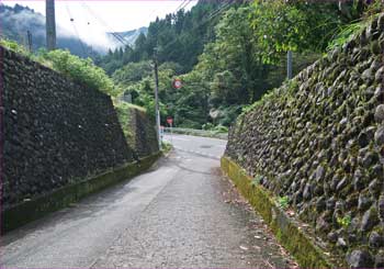 大嶽神社へ