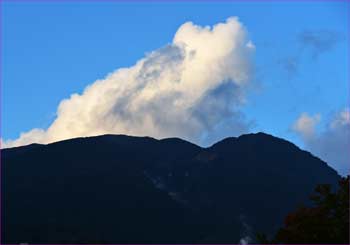 雲が