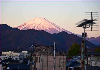 新松田駅の富士