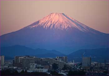 夜明けの富士