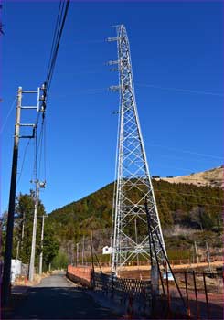 送電線鉄塔工事