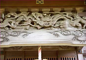 龍彫り物