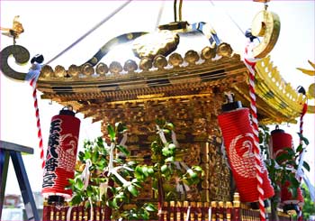 八幡宮神輿