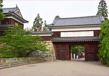 東虎口櫓門