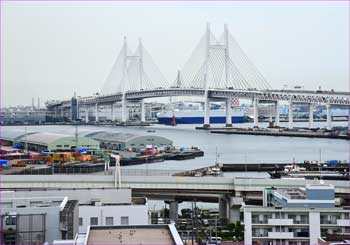 ベイブリッジ