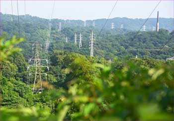 送電鉄塔群