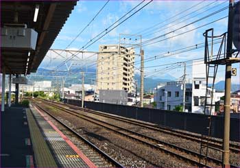 鴨宮駅