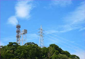 送電鉄塔など