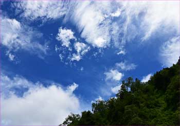 梅雨明け空