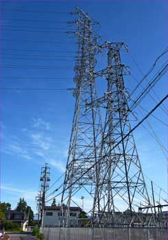 穂高変電所の鉄塔