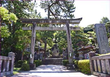 貴船神社鳥居