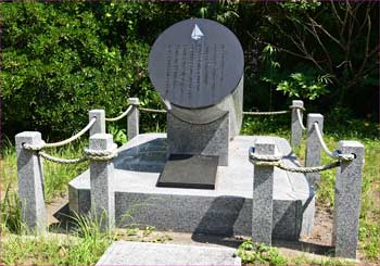 ヨット遭難碑