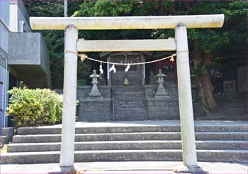 熊野神社の鳥居