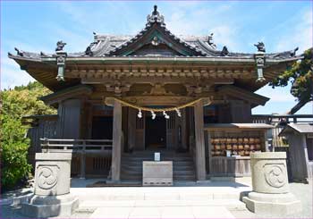 拝殿