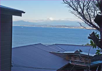 岩屋入口の富士