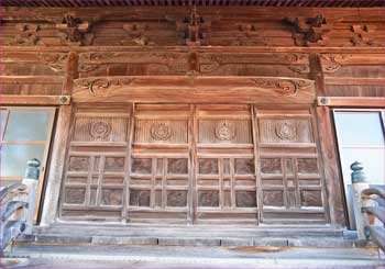 拝殿の