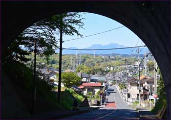 トンネル