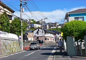 通りで