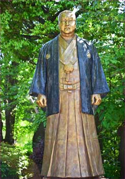 北の湖像
