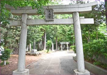 鳥居
